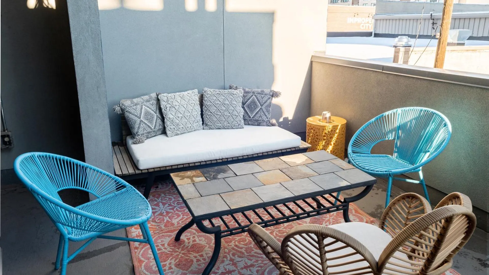 Bohemian Hideaway | Rino Art Lofts Vila DEN