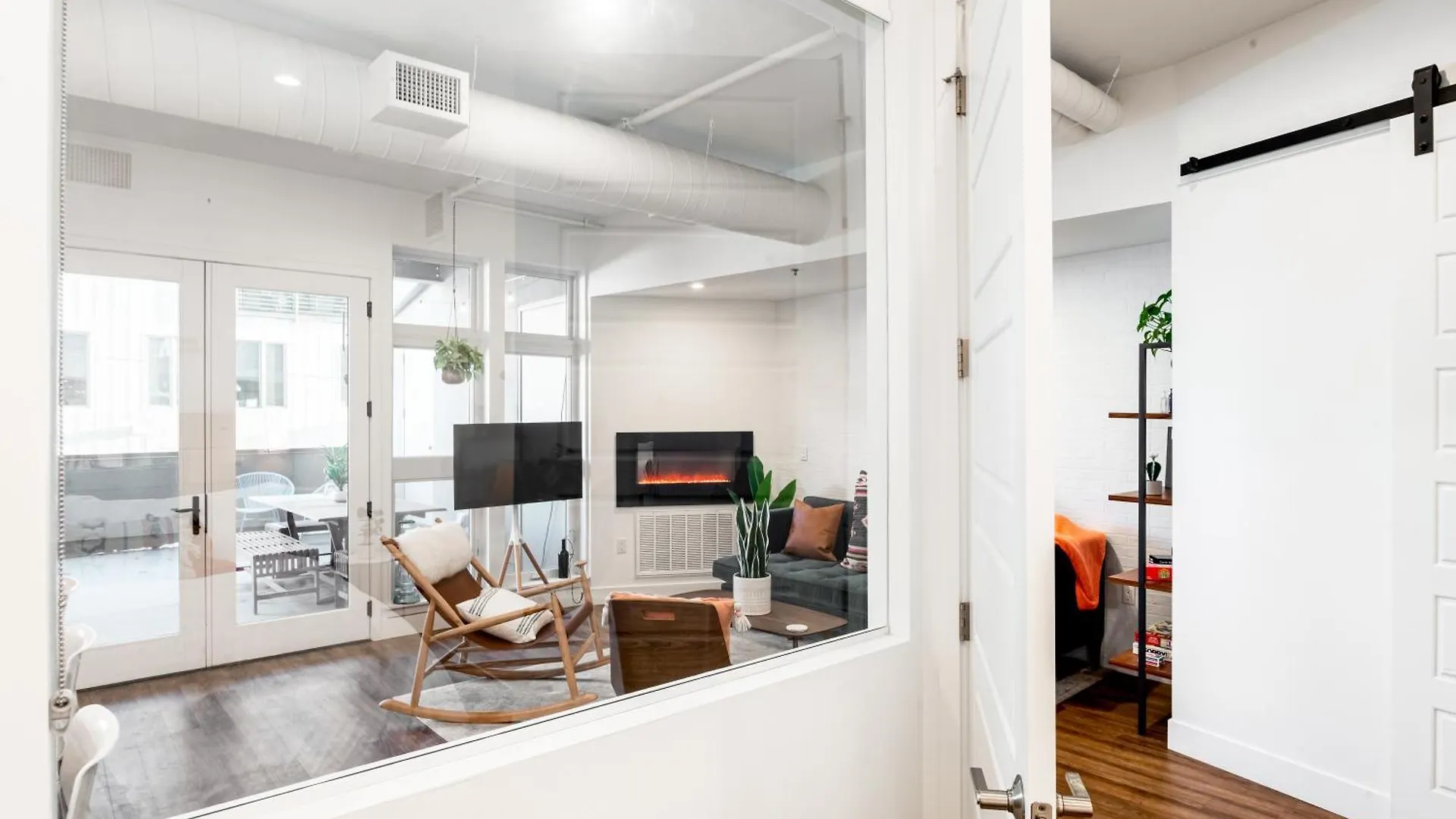 Bohemian Hideaway | Rino Art Lofts Vila DEN 0*,  Estados Unidos da América